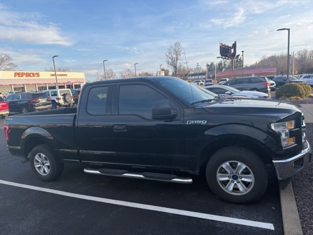 Used 2017 Ford F-150 XLT Truck SuperCab Styleside