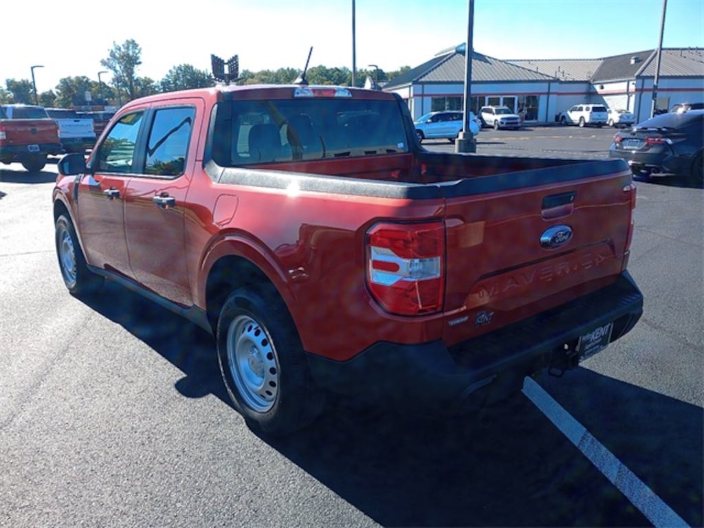 Used 2024 Ford Maverick XL Truck SuperCrew
