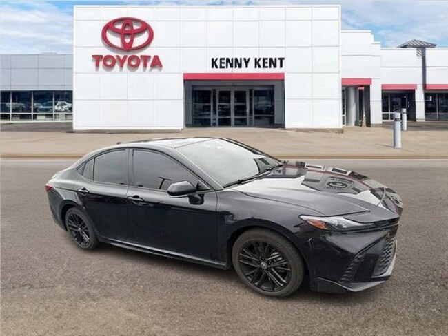 2025 Toyota Camry SE Sedan
