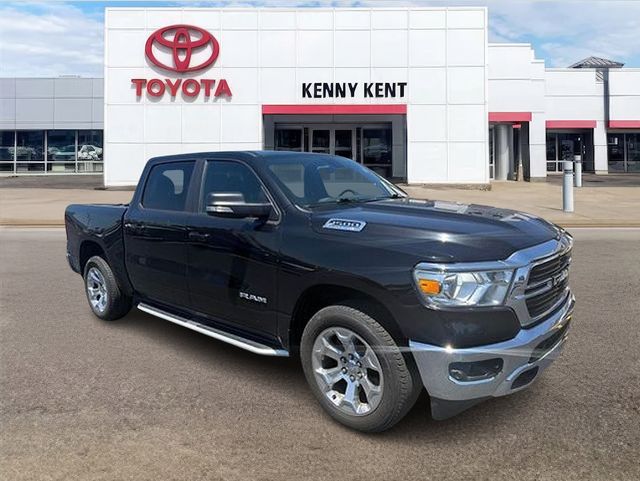 2021 RAM 1500 Big Horn/Lone Star 4x4 Crew Cab 5'7's photo