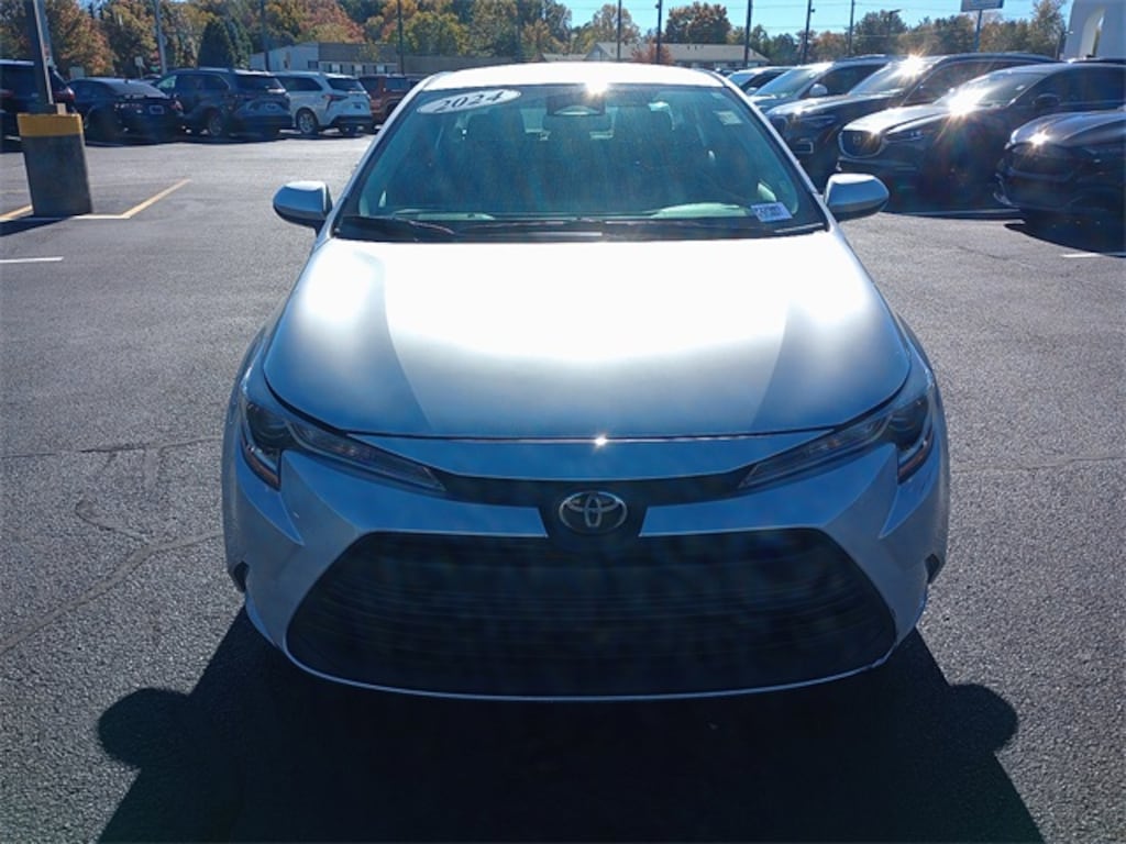 Certified 2024 Toyota Corolla LE Sedan