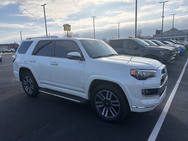 2022 Toyota 4Runner Limited's photo
