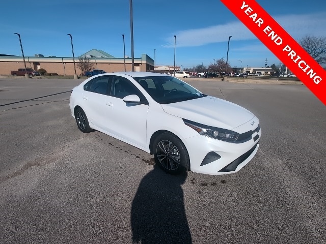 2024 Kia Forte LXS's photo