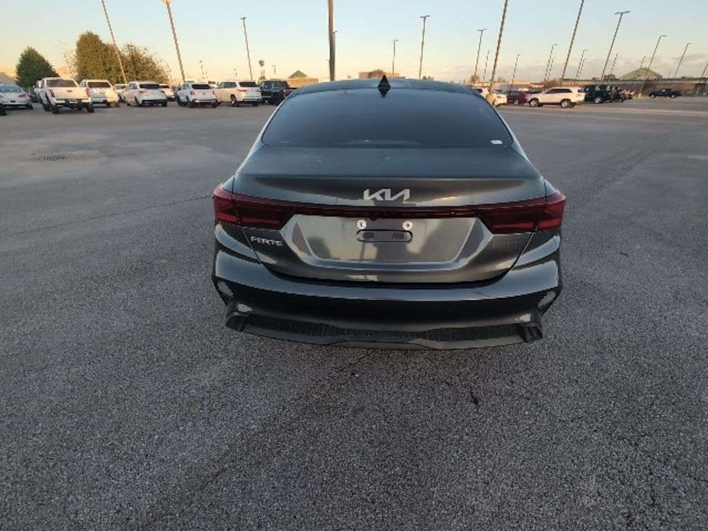 Used 2024 Kia Forte LXS Sedan