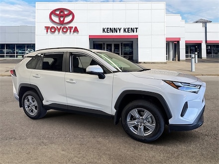 2025 Toyota RAV4 Hybrid XLE SUV