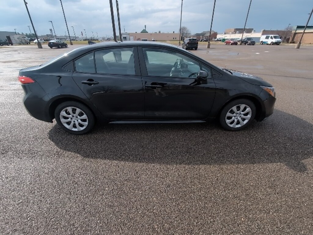 Certified 2025 Toyota Corolla LE Sedan