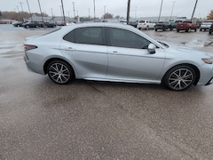 2024 Toyota Camry SE Sedan