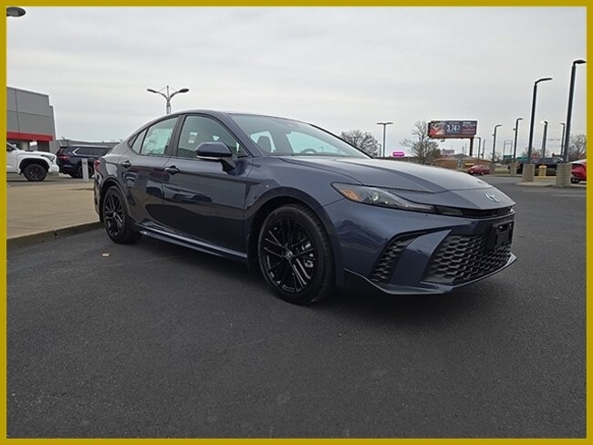 2026 Toyota Camry SE Sedan