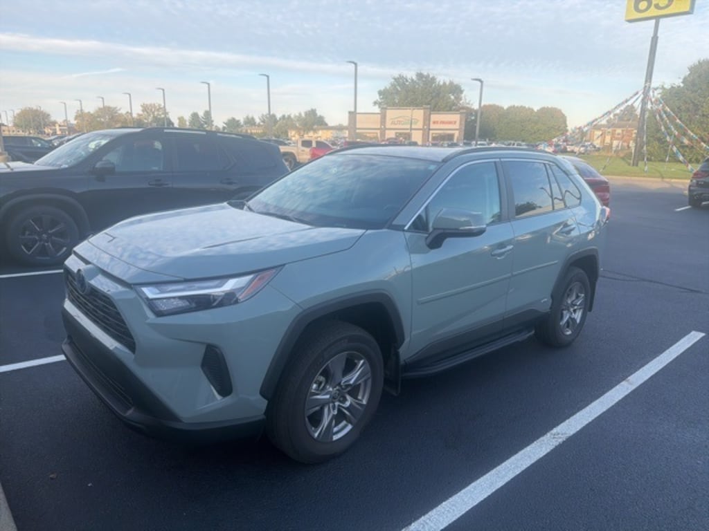 Used 2023 Toyota RAV4 Hybrid XLE SUV