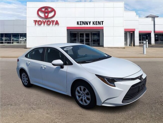 2025 Toyota Corolla LE Sedan