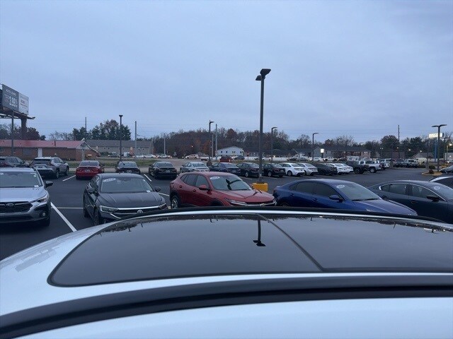 2024 Volvo XC60 T8 Plus photo 3