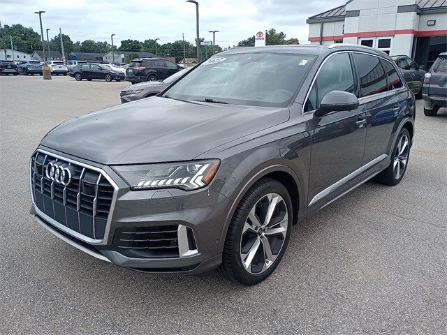 2022 Audi Q7 55 Prestige photo 3