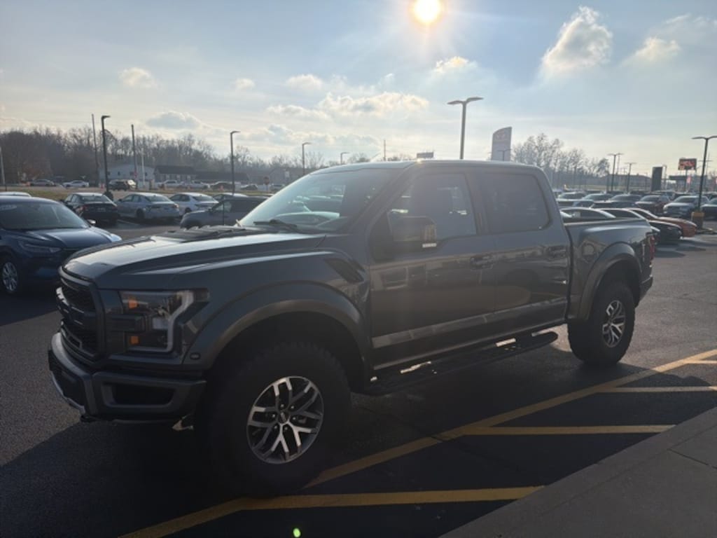 Used 2017 Ford F-150 Raptor Truck SuperCrew Cab