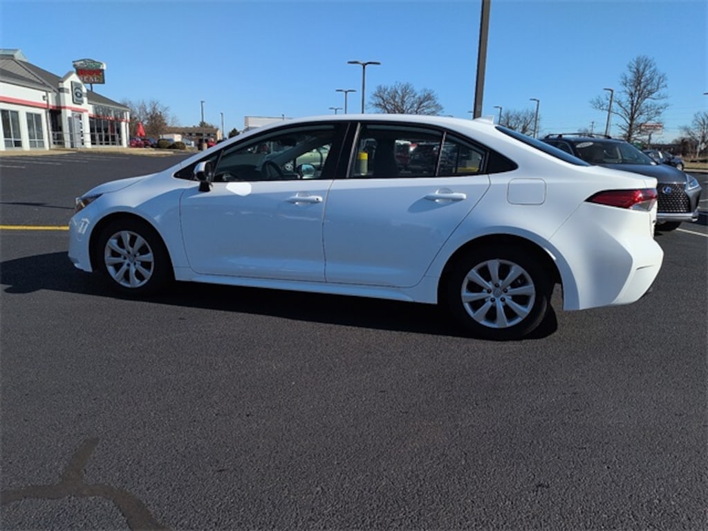 Certified 2025 Toyota Corolla LE Sedan