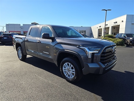 2026 Toyota Tundra SR5 Crew Max