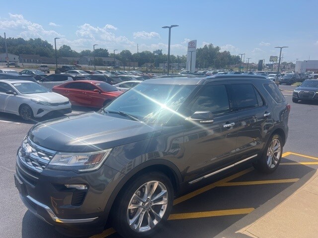 2018 Ford Explorer Limited photo 2