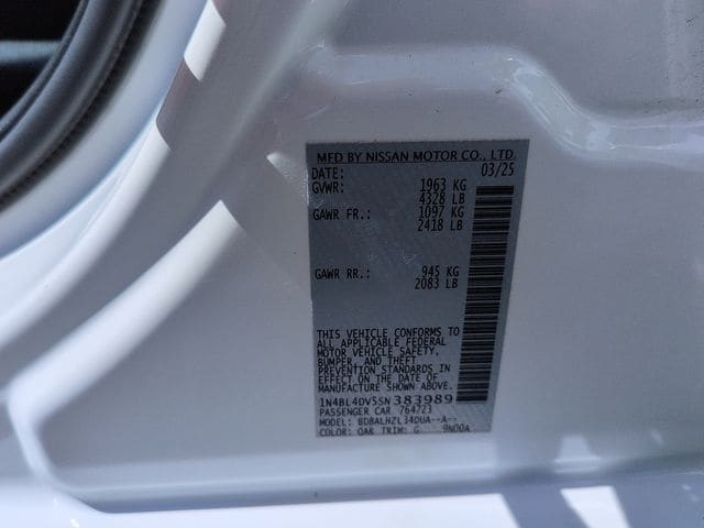 2025 Nissan Altima SV - Photo 14