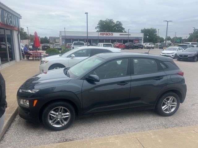 Used 2019 Hyundai Kona SE with VIN KM8K12AA9KU227512 for sale in Evansville, IN