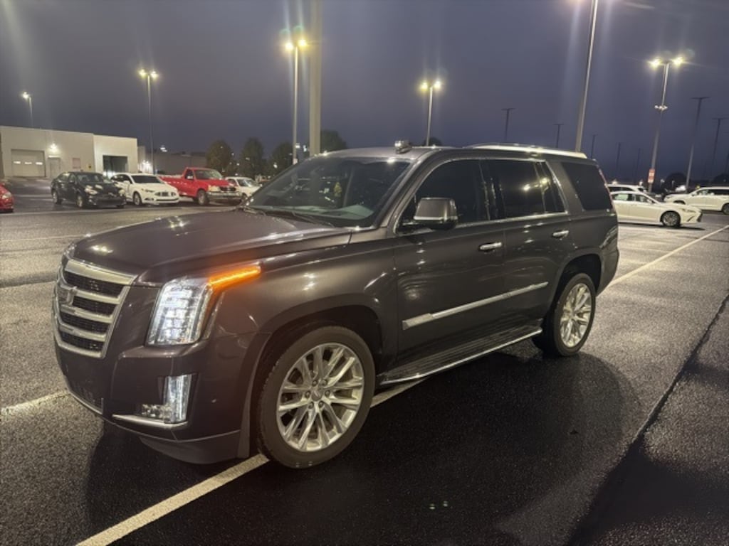 Used 2018 CADILLAC Escalade Luxury SUV