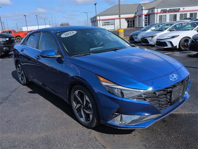 2023 Hyundai Elantra Limited Sedan