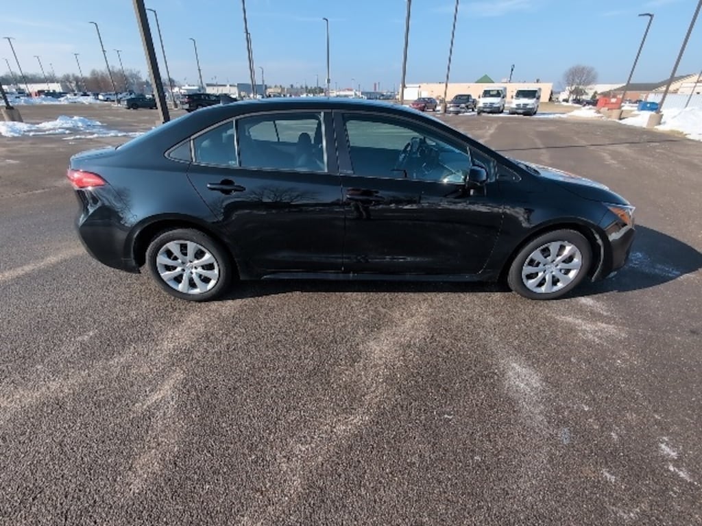 Certified 2025 Toyota Corolla LE Sedan
