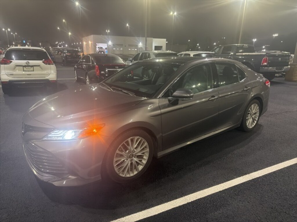Used 2018 Toyota Camry XLE Sedan