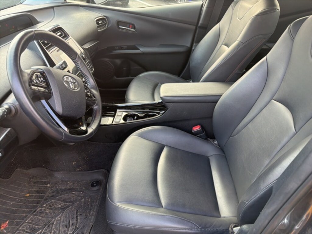 Used 2019 Toyota Prius XLE AWD-e Hatchback