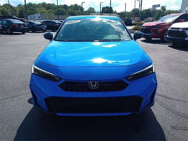 2025 Honda Civic Hybrid Sport Touring Hatchback photo 2