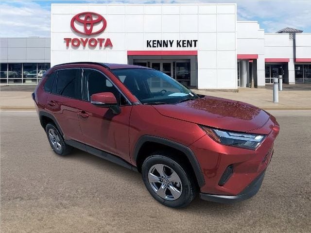 2025 Toyota RAV4 XLE AWD's photo