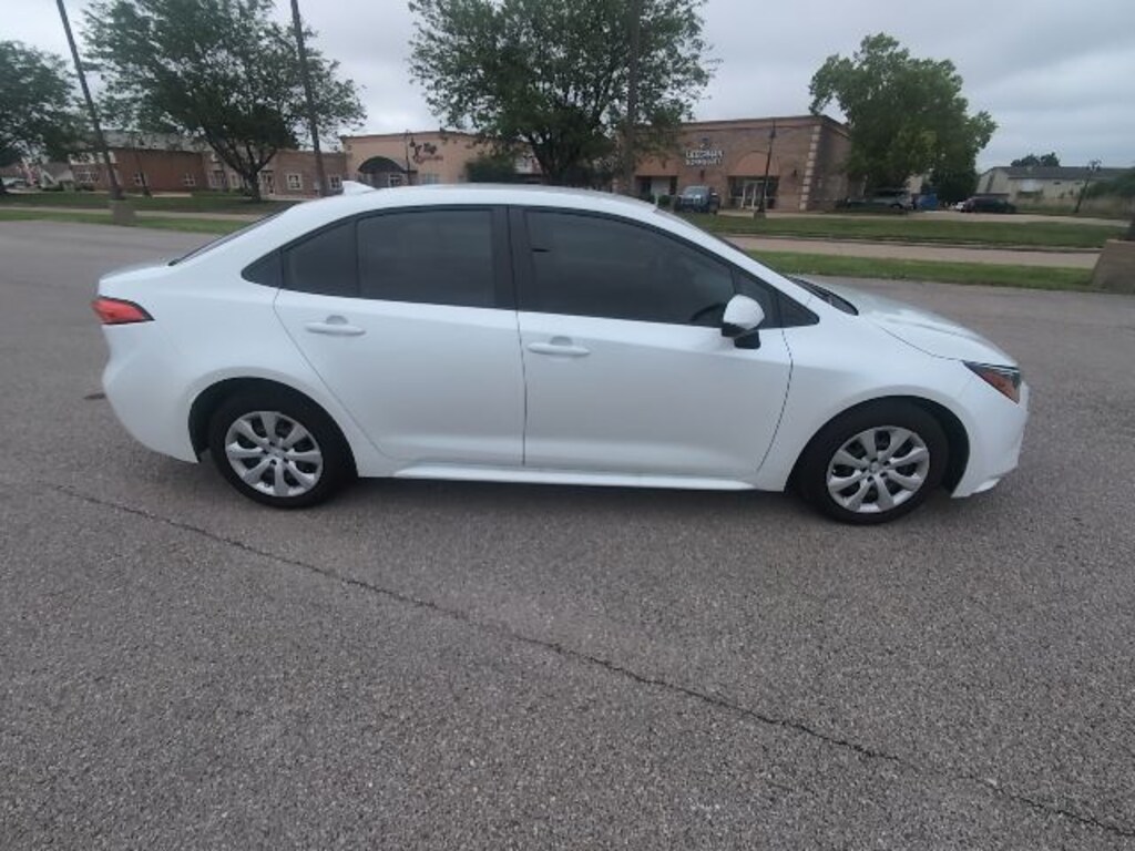Used 2025 Toyota Corolla LE Sedan