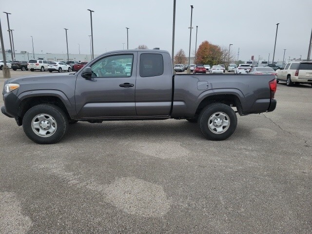 2020 Toyota Tacoma SR photo 4