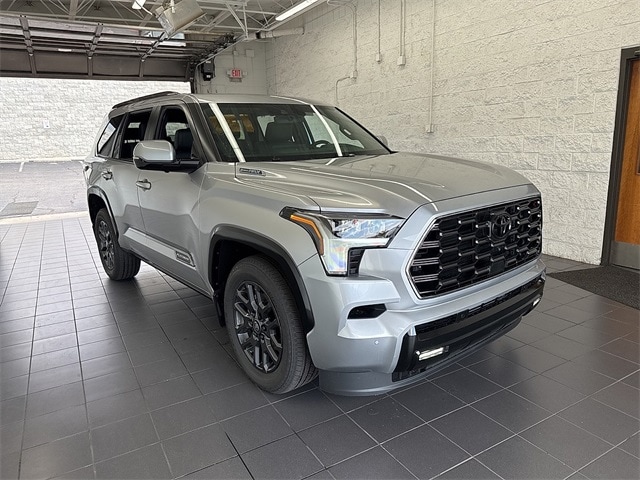 2026 Toyota Sequoia Platinum's photo