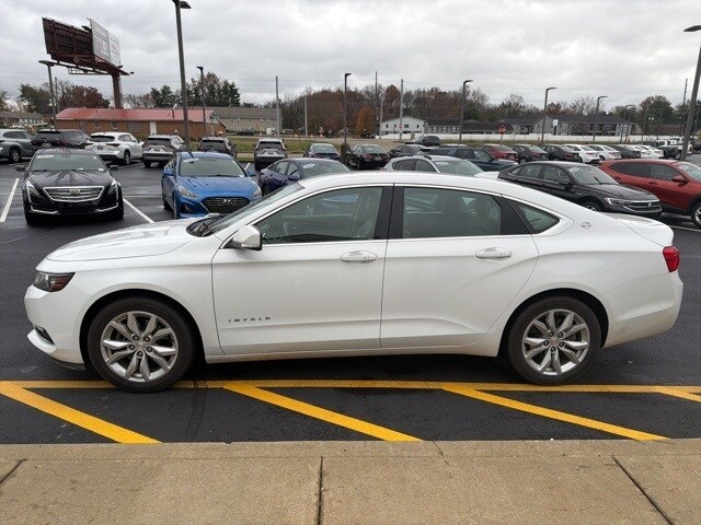 2018 Chevrolet Impala 1LT photo 2
