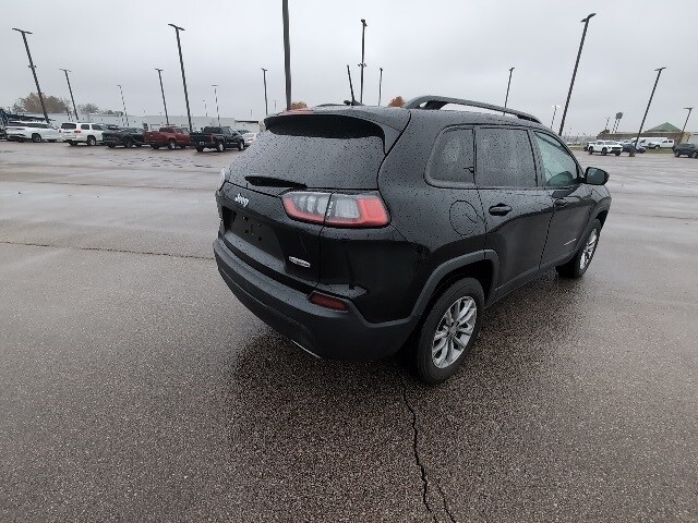 2022 Jeep Cherokee Latitude Lux photo 2