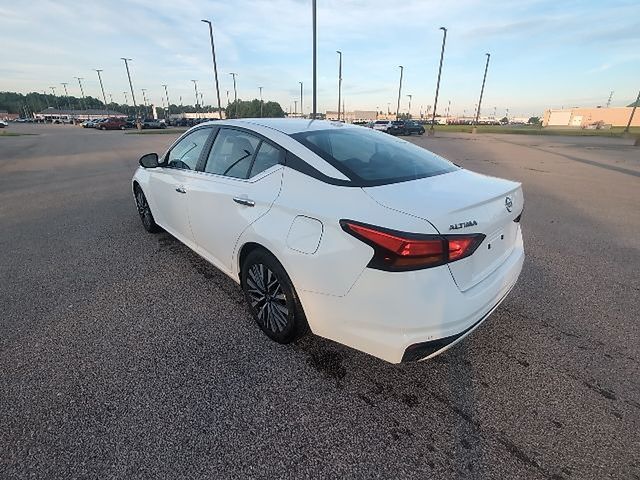 2025 Nissan Altima SV - Photo 7