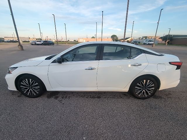 2025 Nissan Altima SV - Photo 8