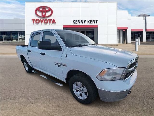 2022 RAM 1500 Classic Tradesman 4x4 Crew Cab 5'7's photo