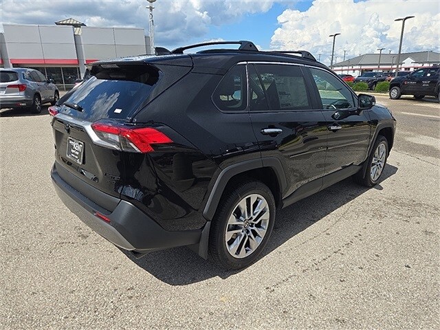 2025 Toyota RAV4 Limited photo 3