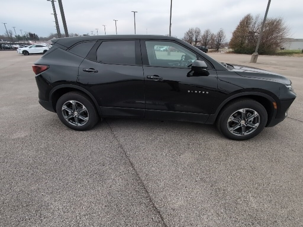 Used 2025 Chevrolet Blazer LT SUV