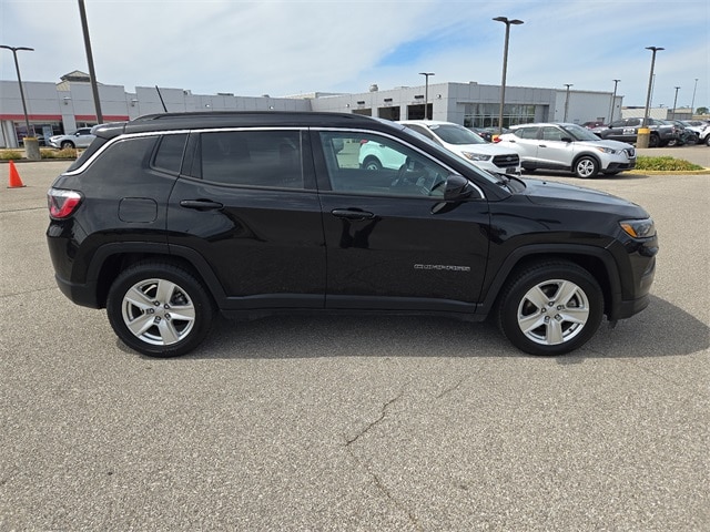 Used 2022 Jeep Compass Latitude with VIN 3C4NJCBB8NT119153 for sale in Evansville, IN