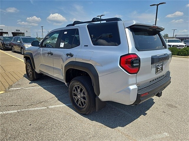 2025 Toyota 4Runner SR5 photo 4