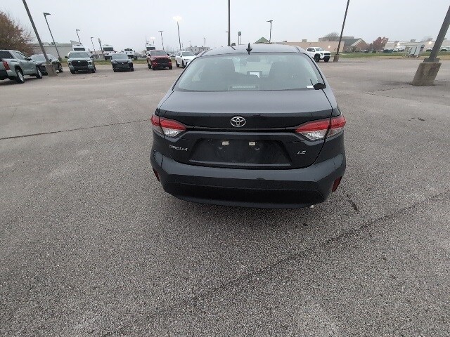 2024 Toyota Corolla LE photo 3
