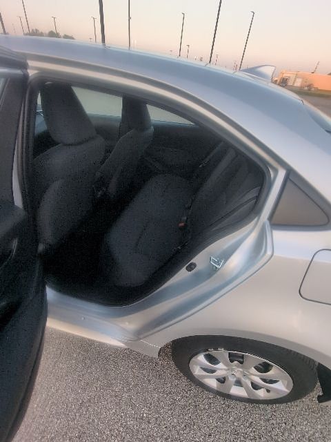 2025 Toyota Corolla LE - Photo 10