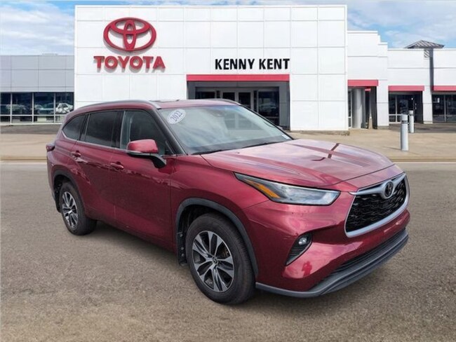 2022 Toyota Highlander XLE SUV
