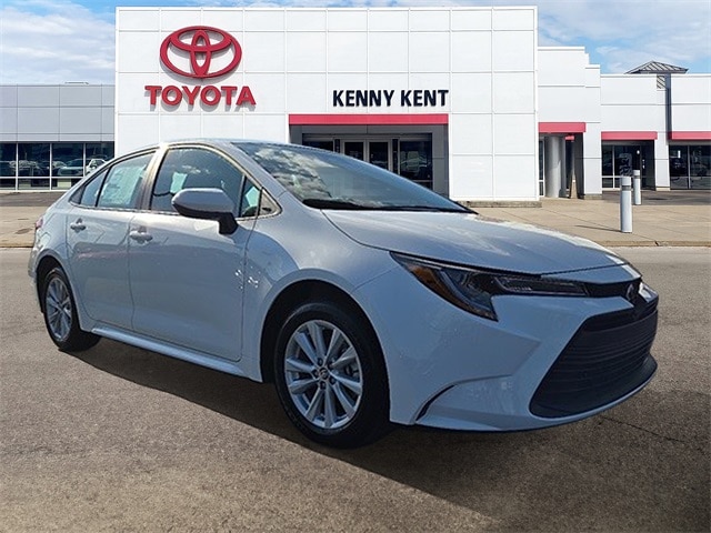 2026 Toyota Corolla LE's photo