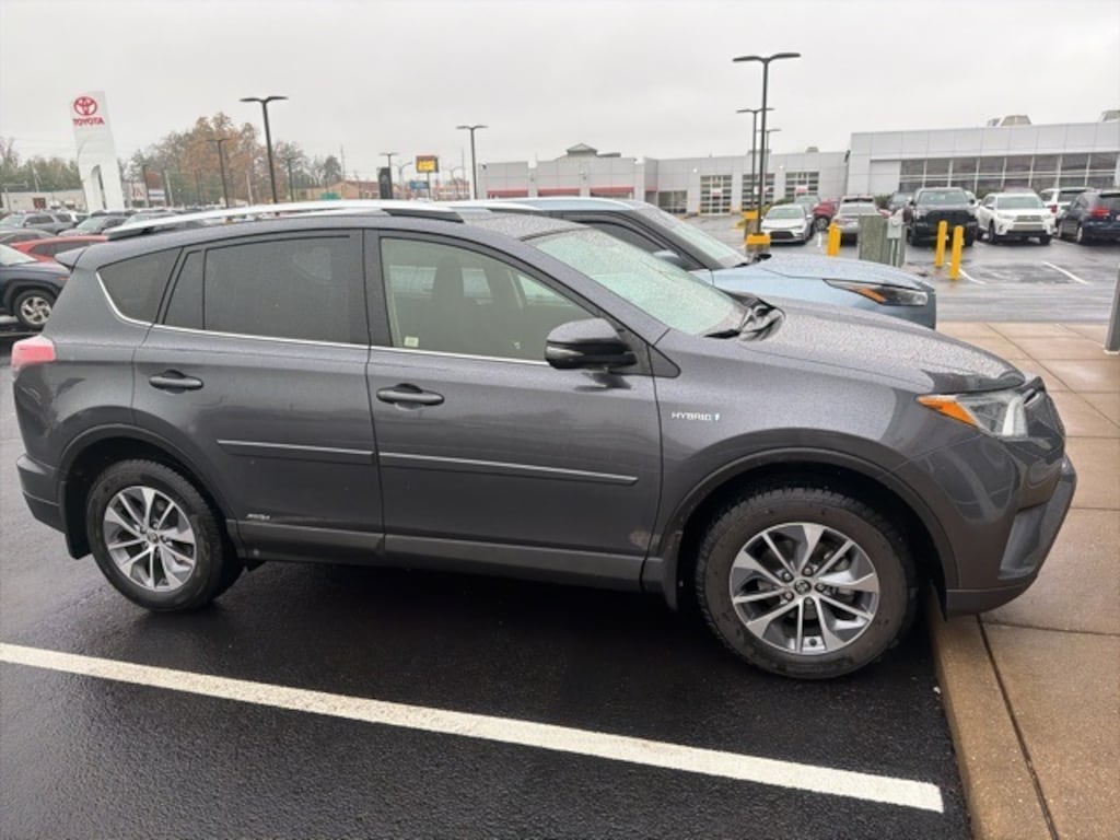 Used 2016 Toyota RAV4 Hybrid XLE SUV