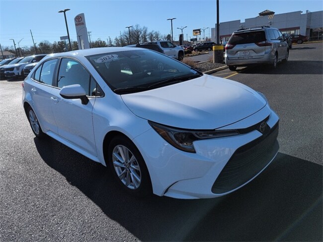 2024 Toyota Corolla LE Sedan