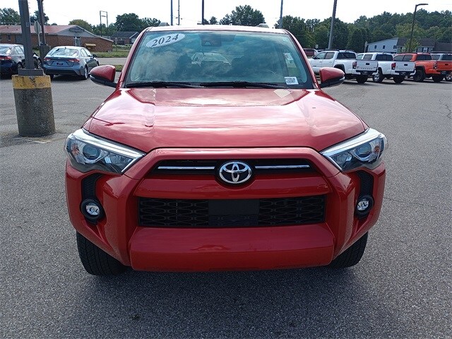 2024 Toyota 4Runner SR5 Premium photo 2