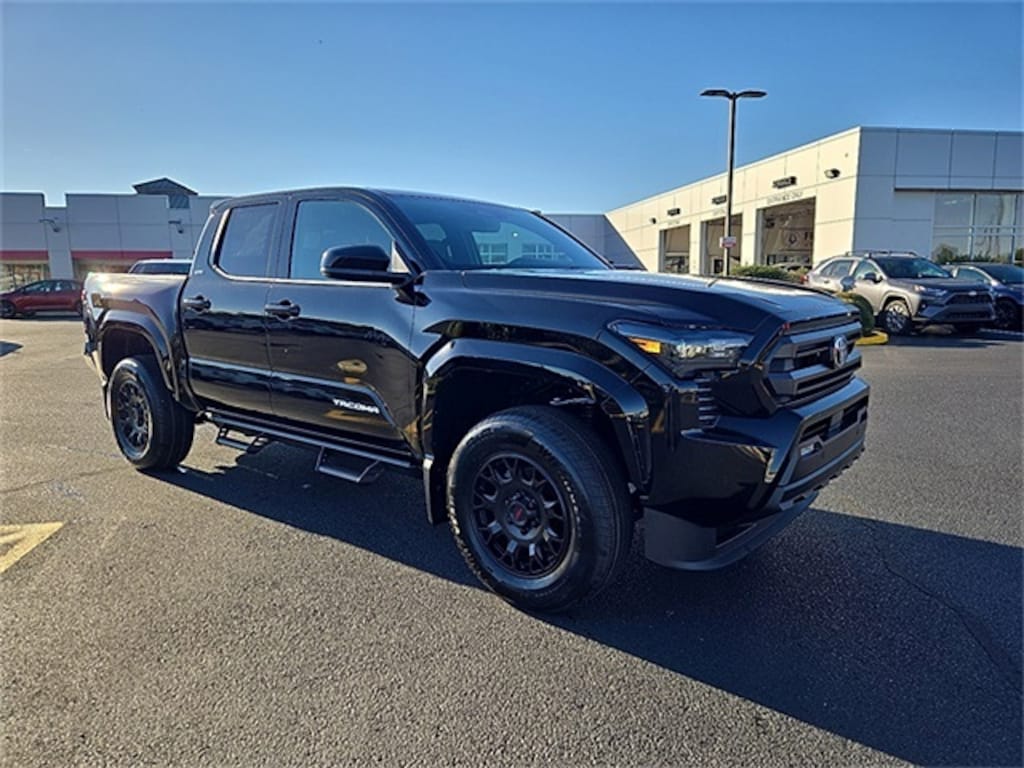 New 2025 Toyota Tacoma SR5 Truck Double Cab