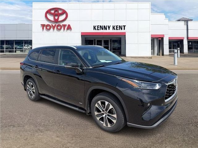 2023 Toyota Highlander Hybrid XLE AWD's photo